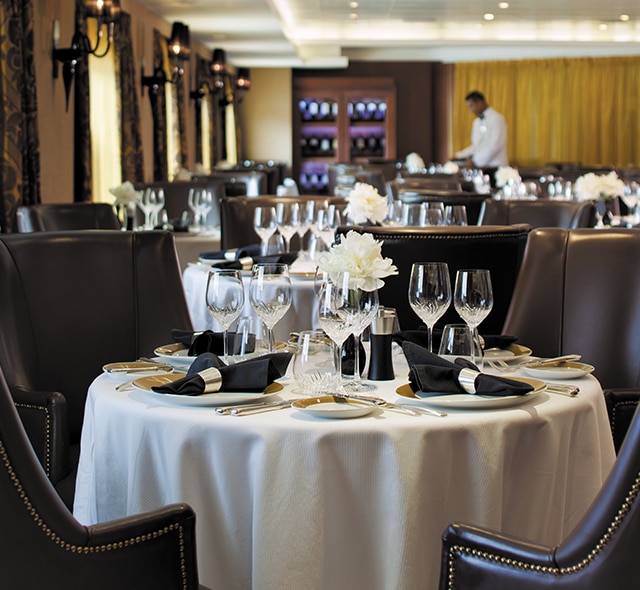 REGENT SEVEN SEAS CRUISES SEVEN SEAS NAVIGATOR REGENT CRUISES LUXURY CRUISES REGEN SEVEN SEAS CRUCEROS DE LUJO REGENT SEVEN SEAS NAVIGATOR CRUCEROS RSSC REGENT CRUISES CRUCEROS EN SUITE #crucerosdelujo #luxurycruises #crucerosexclusivos #regentsevenseas #regentcruises #rssc #crucerosregent #sevenseasnavigator #crucerosensuite #crucerospararicos #richpeoplecruises #millionairescruises